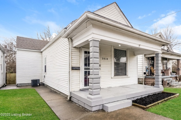 3618 Bank St, Louisville, Kentucky 40212, 2 Bedrooms Bedrooms, 4 Rooms Rooms,1 BathroomBathrooms,Rental,For Rent,Bank,1632211