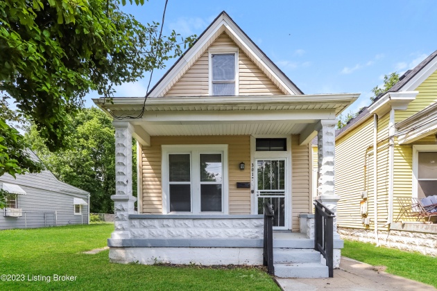 3017 Greenwood Ave, Louisville, Kentucky 40211, 4 Bedrooms Bedrooms, 7 Rooms Rooms,1 BathroomBathrooms,Rental,For Rent,Greenwood,1636559