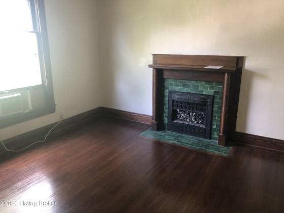 1950 Deer Park Ave, Louisville, Kentucky 40205, 2 Bedrooms Bedrooms, 4 Rooms Rooms,1 BathroomBathrooms,Rental,For Rent,Deer Park,1642170