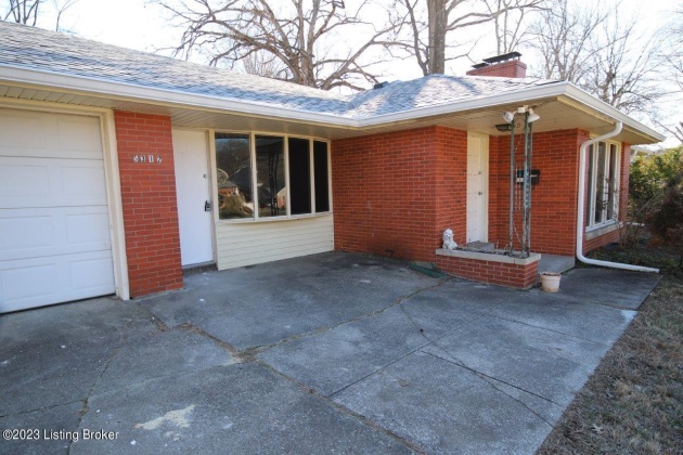 5312 Alpine Way, Louisville, Kentucky 40214, 3 Bedrooms Bedrooms, 6 Rooms Rooms,2 BathroomsBathrooms,Rental,For Rent,Alpine,1642768