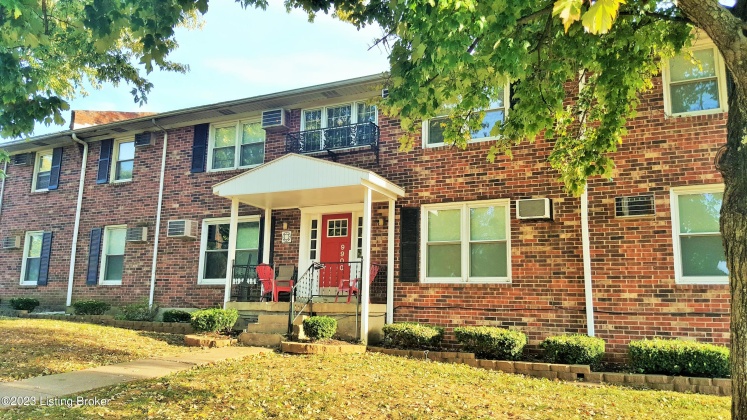 9900 Merioneth Dr, Louisville, Kentucky 40299, 1 Bedroom Bedrooms, 4 Rooms Rooms,1 BathroomBathrooms,Rental,For Rent,Merioneth,1643673