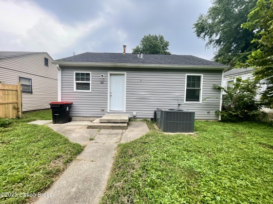 428 34th St, Louisville, Kentucky 40212, 3 Bedrooms Bedrooms, 5 Rooms Rooms,1 BathroomBathrooms,Rental,For Rent,34th,1643880