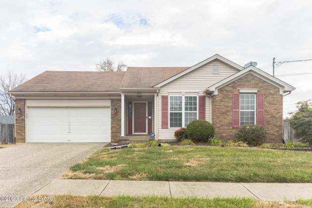 6013 Fairridge Ct, Louisville, Kentucky 40229, 3 Bedrooms Bedrooms, 6 Rooms Rooms,2 BathroomsBathrooms,Rental,For Rent,Fairridge,1644340