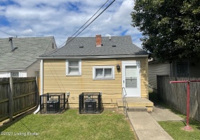 2214 Ekin Ave, New Albany, Indiana 47150, 1 Bedroom Bedrooms, 4 Rooms Rooms,1 BathroomBathrooms,Rental,For Rent,Ekin,1644980