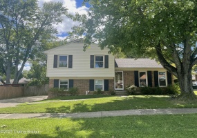 8213 Rochelle Rd, Louisville, Kentucky 40228, 3 Bedrooms Bedrooms, 8 Rooms Rooms,2 BathroomsBathrooms,Rental,For Rent,Rochelle,1645074