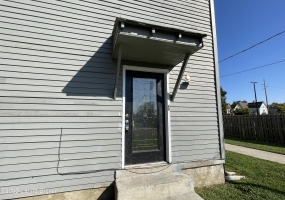 1308 Main St, New Albany, Indiana 47150, 1 Bedroom Bedrooms, 4 Rooms Rooms,1 BathroomBathrooms,Rental,For Rent,Main,1645372