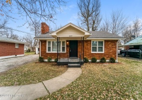 4425 Lynnview Dr, Louisville, Kentucky 40216, 3 Bedrooms Bedrooms, 6 Rooms Rooms,1 BathroomBathrooms,Rental,For Rent,Lynnview,1645929