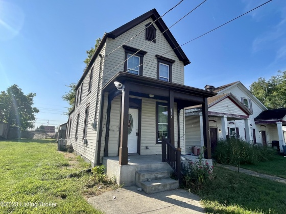 819 Market St, New Albany, Indiana 47150, 2 Bedrooms Bedrooms, 6 Rooms Rooms,1 BathroomBathrooms,Rental,For Rent,Market,1646002