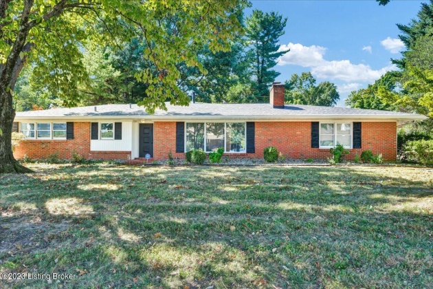 2706 Lime Kiln Ln, Louisville, Kentucky 40222, 3 Bedrooms Bedrooms, 7 Rooms Rooms,3 BathroomsBathrooms,Rental,For Rent,Lime Kiln,1646245