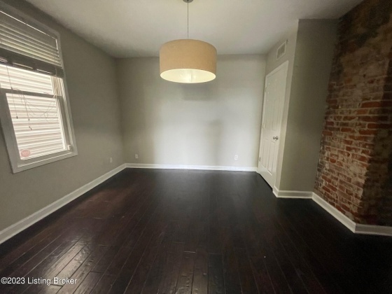 2711 3rd St, Louisville, Kentucky 40208, 2 Bedrooms Bedrooms, 4 Rooms Rooms,1 BathroomBathrooms,Rental,For Rent,3rd,1646458