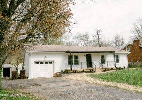 1915 Myddleton Dr, Louisville, Kentucky 40243, 3 Bedrooms Bedrooms, 8 Rooms Rooms,2 BathroomsBathrooms,Rental,For Rent,Myddleton,1646719