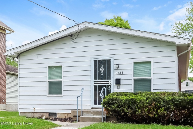 2523 1/2 Greenwood Ave, Louisville, Kentucky 40210, 3 Bedrooms Bedrooms, 5 Rooms Rooms,1 BathroomBathrooms,Rental,For Rent,1/2 Greenwood,1647154