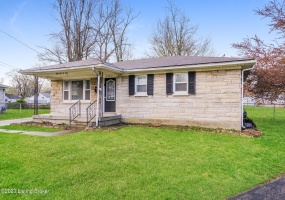 4308 Blue Sky Ct, Louisville, Kentucky 40216, 3 Bedrooms Bedrooms, 6 Rooms Rooms,1 BathroomBathrooms,Rental,For Rent,Blue Sky,1647285