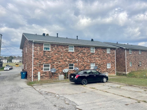 3216 Fordhaven Rd, Louisville, Kentucky 40214, 2 Bedrooms Bedrooms, 5 Rooms Rooms,1 BathroomBathrooms,Rental,For Rent,Fordhaven,1648519