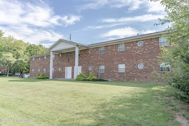 1900-1908 Farnsley Rd, Louisville, Kentucky 40216, ,Multifamily,For Sale,Farnsley,1644222