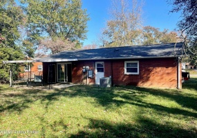 2810 Englewood Ave, Louisville, Kentucky 40220, 3 Bedrooms Bedrooms, 6 Rooms Rooms,2 BathroomsBathrooms,Rental,For Rent,Englewood,1649004