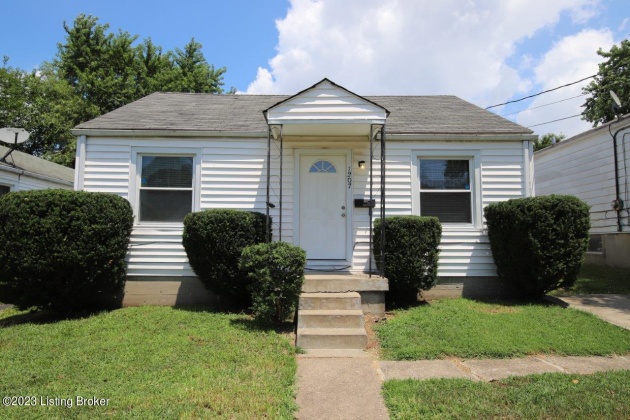 1207 Weller Ave, Louisville, Kentucky 40208, 2 Bedrooms Bedrooms, 5 Rooms Rooms,1 BathroomBathrooms,Rental,For Rent,Weller,1649009