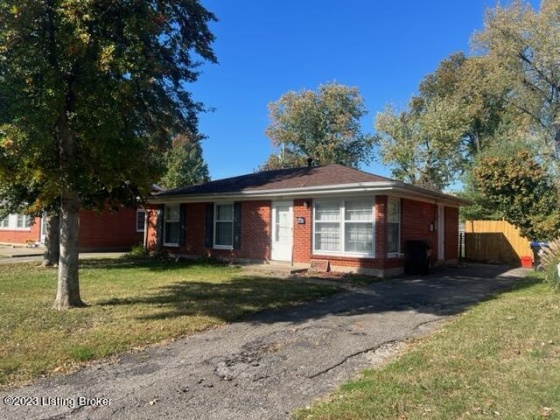 2515 Meadow Dr, Louisville, Kentucky 40218, 3 Bedrooms Bedrooms, 5 Rooms Rooms,1 BathroomBathrooms,Rental,For Rent,Meadow,1649325