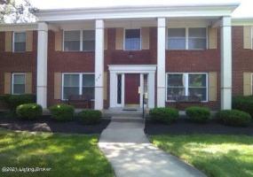 246 Chenoweth Ln, Louisville, Kentucky 40207, 1 Bedroom Bedrooms, 3 Rooms Rooms,1 BathroomBathrooms,Rental,For Rent,Chenoweth,1649741