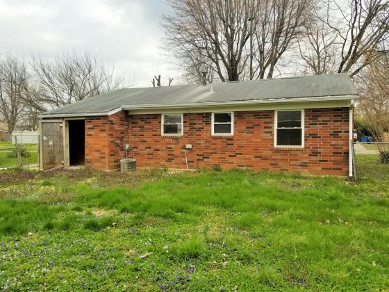 4816 Tipton Pl, Louisville, Kentucky 40272, 3 Bedrooms Bedrooms, 6 Rooms Rooms,1 BathroomBathrooms,Rental,For Rent,Tipton,1649891