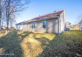 7112 Blue Stream Ct, Louisville, Kentucky 40258, 3 Bedrooms Bedrooms, 6 Rooms Rooms,2 BathroomsBathrooms,Rental,For Rent,Blue Stream,1650479