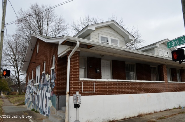 223 Woodlawn Ave, Louisville, Kentucky 40214, 3 Bedrooms Bedrooms, 6 Rooms Rooms,1 BathroomBathrooms,Rental,For Rent,Woodlawn,1650807