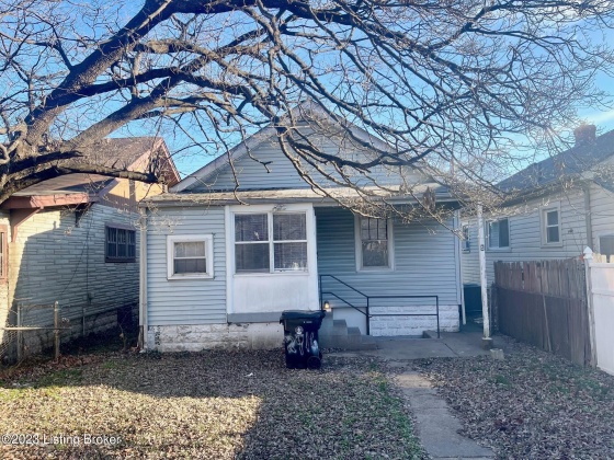 2916 Taylor Blvd, Louisville, Kentucky 40208, 2 Bedrooms Bedrooms, 6 Rooms Rooms,1 BathroomBathrooms,Rental,For Rent,Taylor,1650884