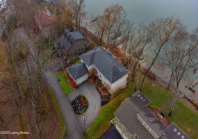 3102 Belknap Beach Rd, Prospect, Kentucky 40059, 5 Bedrooms Bedrooms, 18 Rooms Rooms,4 BathroomsBathrooms,Rental,For Rent,Belknap Beach,1650919