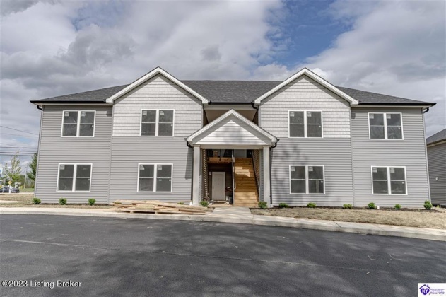 1301 Farmingdale Dr, Elizabethtown, Kentucky 42701, ,Multifamily,For Sale,Farmingdale,1651018