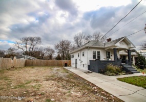 1611 Shelby St, Louisville, Kentucky 40217, 2 Bedrooms Bedrooms, 6 Rooms Rooms,2 BathroomsBathrooms,Rental,For Rent,Shelby,1651064