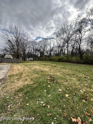 3703 Fenholt Rd, Louisville, Kentucky 40218, ,Land,For Sale,Fenholt,1651176