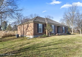 1206 Ambridge Dr, Louisville, Kentucky 40207, 3 Bedrooms Bedrooms, 8 Rooms Rooms,2 BathroomsBathrooms,Rental,For Rent,Ambridge,1651567