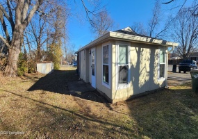 3904 Tally Ho Ct, Louisville, Kentucky 40299, 3 Bedrooms Bedrooms, 6 Rooms Rooms,1 BathroomBathrooms,Rental,For Rent,Tally Ho,1651785