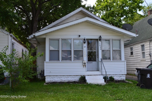 1490 Clara Ave, Louisville, Kentucky 40215, 2 Bedrooms Bedrooms, 5 Rooms Rooms,1 BathroomBathrooms,Rental,For Rent,Clara,1652220