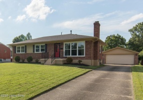 4311 Kinloch Rd, Louisville, Kentucky 40207, 3 Bedrooms Bedrooms, 6 Rooms Rooms,2 BathroomsBathrooms,Rental,For Rent,Kinloch,1652379