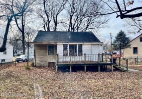 1623 Thornberry Ave, Louisville, Kentucky 40215, 2 Bedrooms Bedrooms, 5 Rooms Rooms,1 BathroomBathrooms,Rental,For Rent,Thornberry,1652652