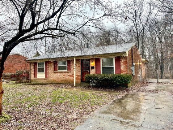 7402 Ronan Dr, Louisville, Kentucky 40258, 3 Bedrooms Bedrooms, 6 Rooms Rooms,1 BathroomBathrooms,Rental,For Rent,Ronan,1652710