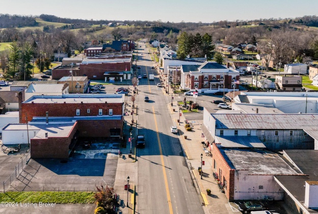 92 Main St, Taylorsville, Kentucky 40071, 2 Bedrooms Bedrooms, 4 Rooms Rooms,2 BathroomsBathrooms,Rental,For Rent,Main,1652881