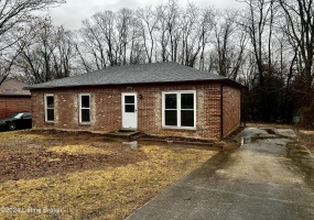 11409 Deham Dr, Crestwood, Kentucky 40014, 3 Bedrooms Bedrooms, 6 Rooms Rooms,1 BathroomBathrooms,Rental,For Rent,Deham,1653427