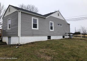 1495 Waddy Rd, Waddy, Kentucky 40076, 2 Bedrooms Bedrooms, 5 Rooms Rooms,1 BathroomBathrooms,Rental,For Rent,Waddy,1653763