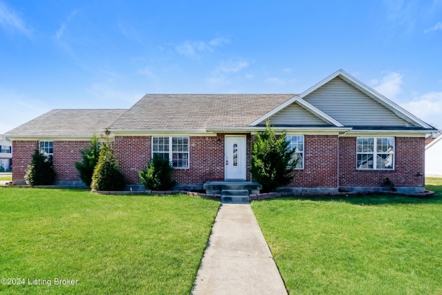 375 Clover Cove Dr, Shepherdsville, Kentucky 40165, 3 Bedrooms Bedrooms, 5 Rooms Rooms,2 BathroomsBathrooms,Rental,For Rent,Clover Cove,1653908