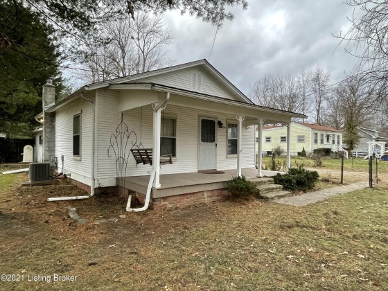 6900 Beech Ave, Prospect, Kentucky 40059, 2 Bedrooms Bedrooms, 7 Rooms Rooms,2 BathroomsBathrooms,Rental,For Rent,Beech,1654214